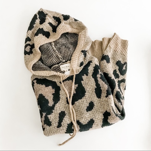 5⭐️🆕 /FRANKIE/ Vici Leopard Sweater Lounge Hoodie - Picture 3 of 3